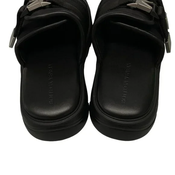 BOTTEGA VENETA - Black Chemical Fiber Leather Rubber Men's Sandals 607-080425 - Picture 6 of 12